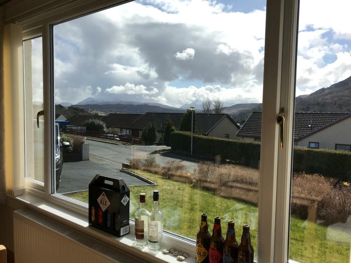 Oronsay Hotel Portree Buitenkant foto