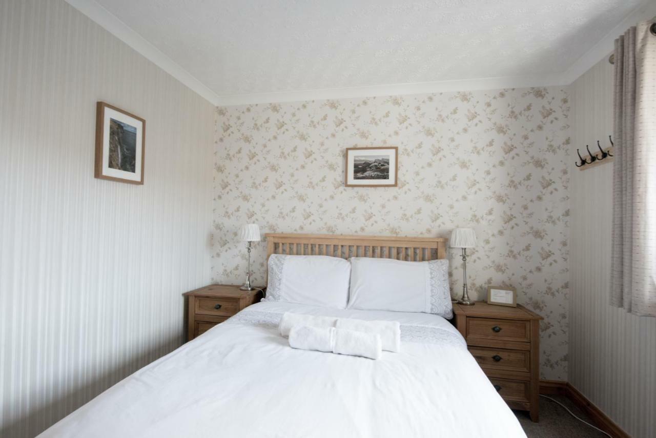 Oronsay Hotel Portree Buitenkant foto