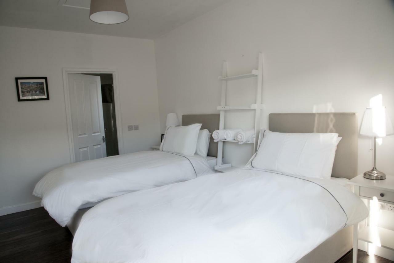 Oronsay Hotel Portree Buitenkant foto